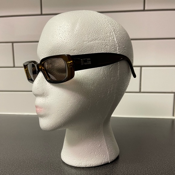 Gucci Accessories - Gucci sunglasses